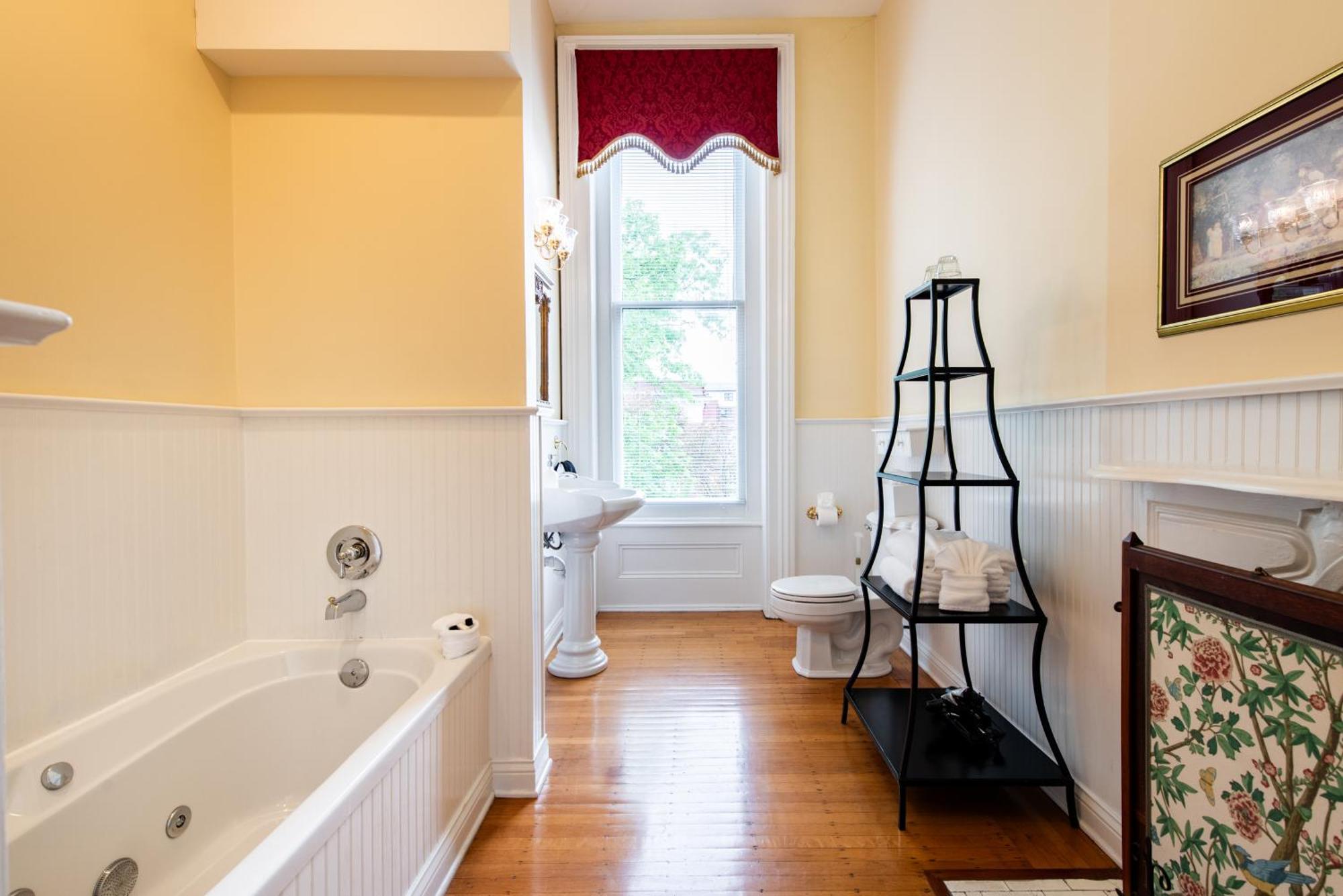 Dupont Mansion Bed & Breakfast Louisville Quarto foto