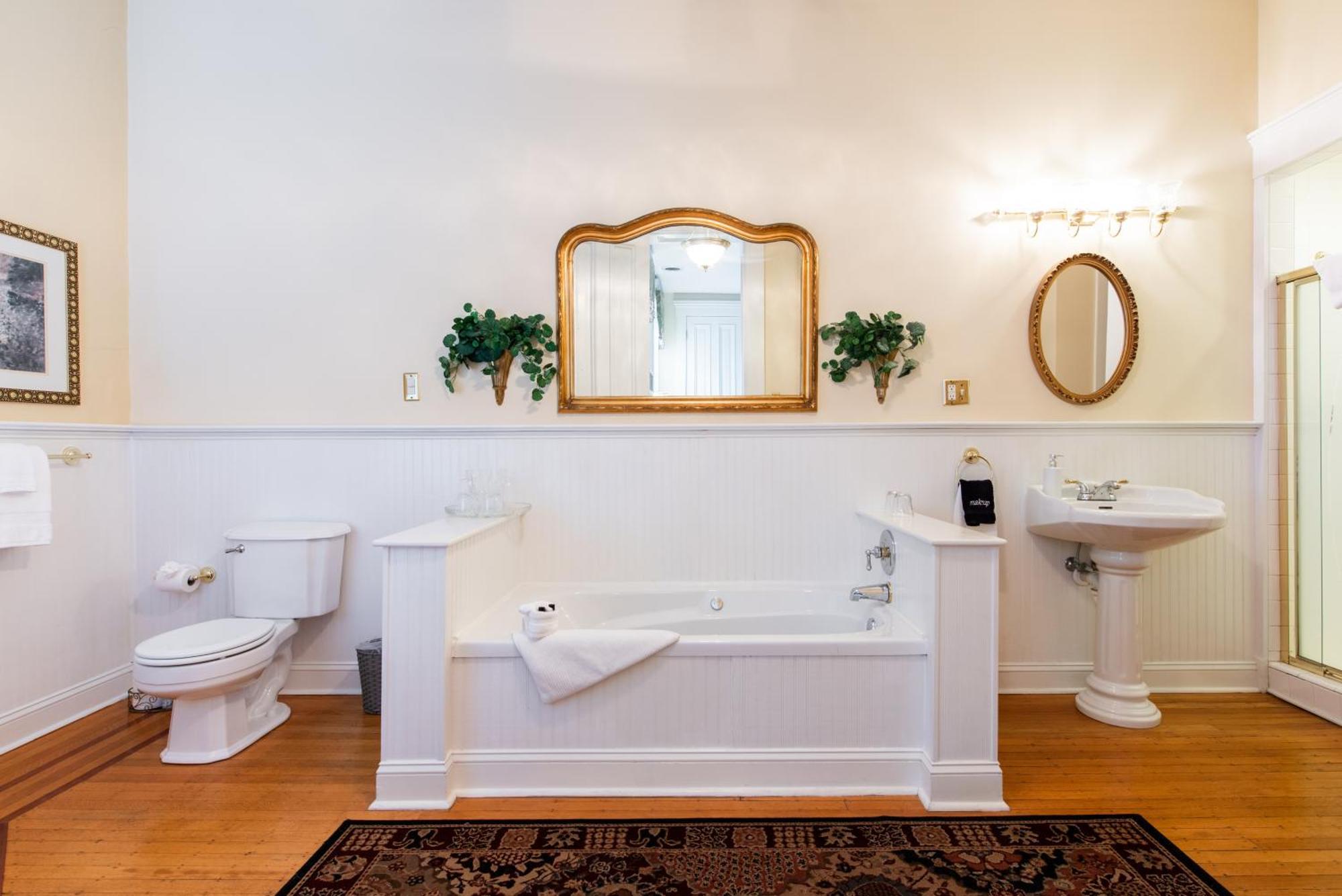 Dupont Mansion Bed & Breakfast Louisville Quarto foto