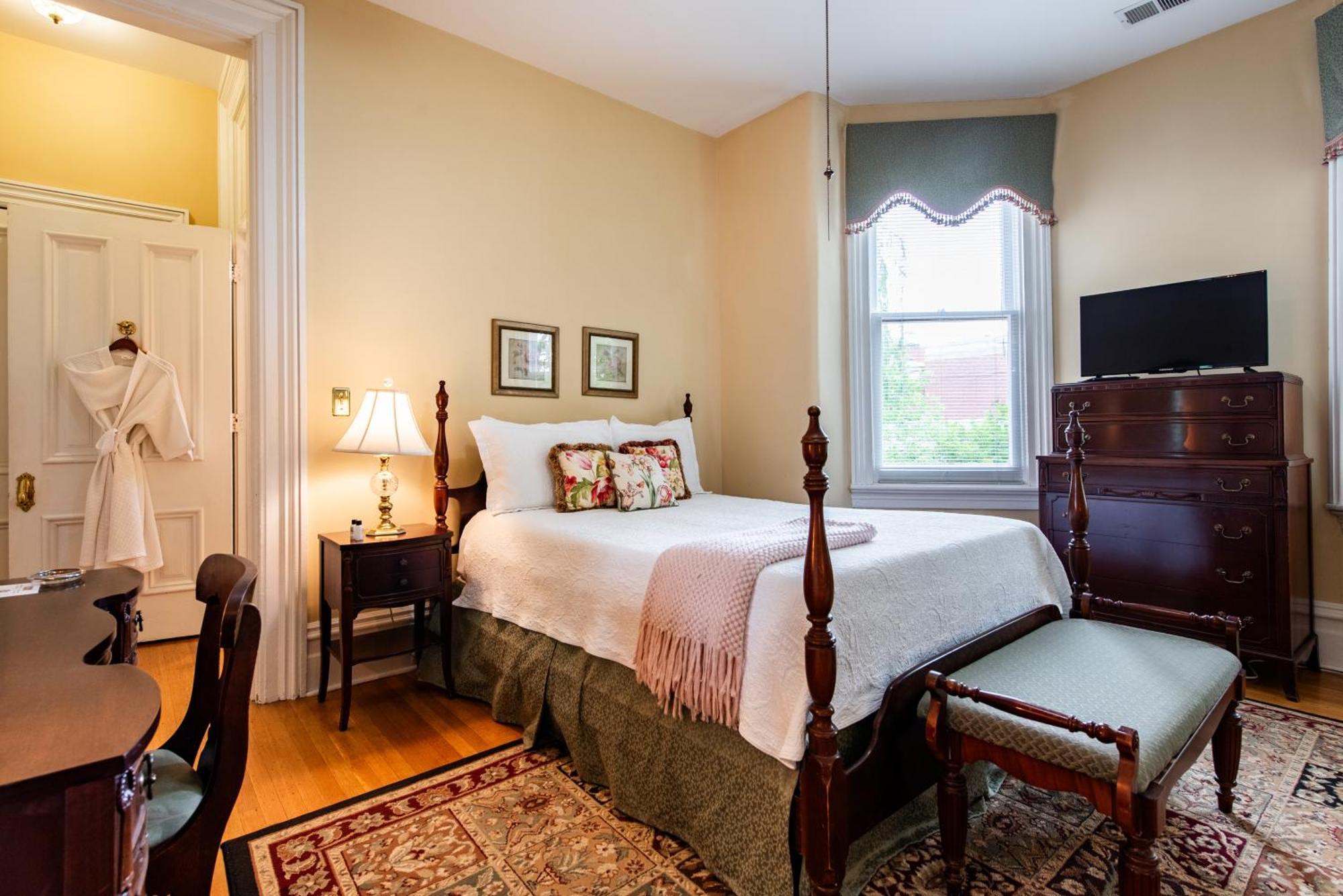 Dupont Mansion Bed & Breakfast Louisville Quarto foto
